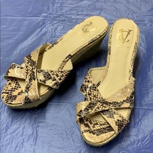 Vince Camuto Signature Snakeskin espadrille Womens size 9